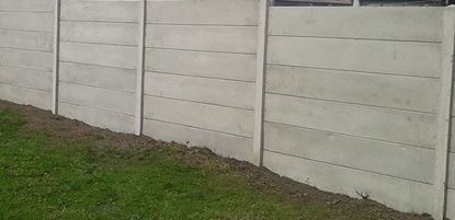 tuinafsluiting betonplaat
